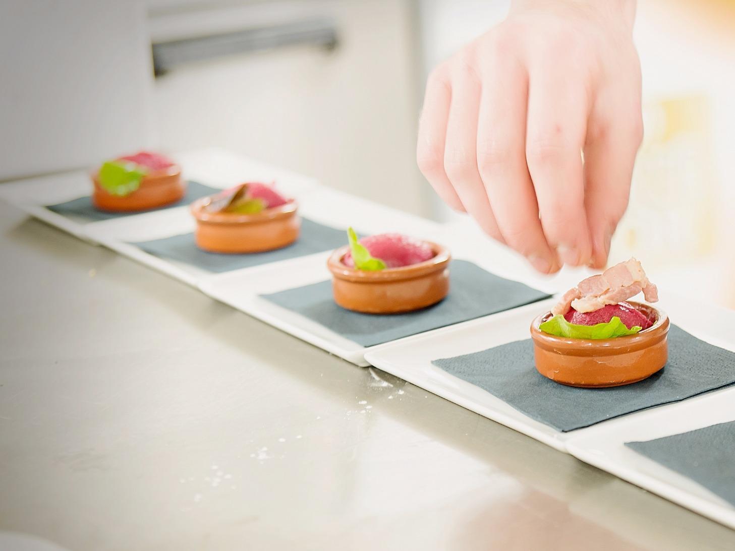 Hotel Logis De France Restaurant Le Lucullus Montmorillon