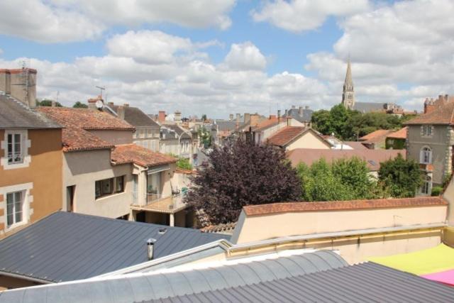 Logis De France Restaurant Le Lucullus Hotel